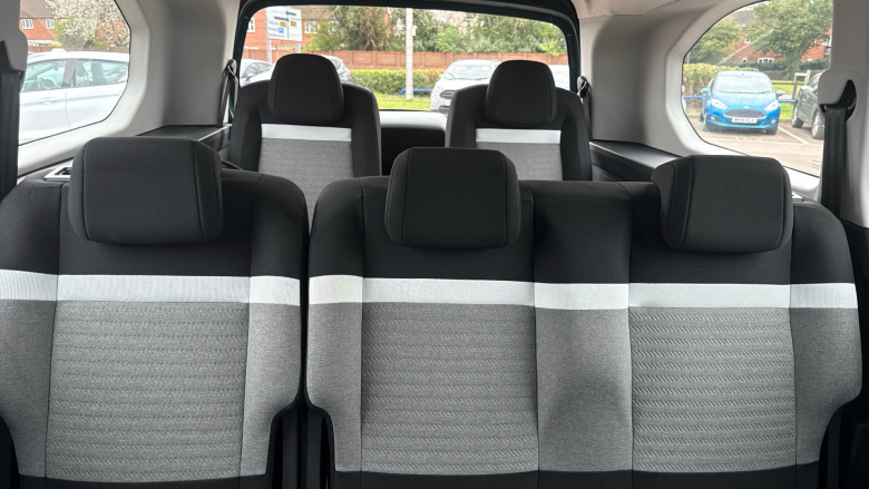 Citroen Berlingo 100kW Plus XL 52kWh 5dr Auto [7 Seat] Electric Estate